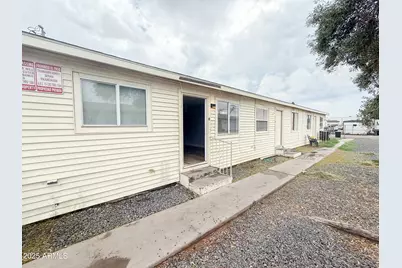 3426 E Melvin Street #E, Phoenix, AZ 85008 - Photo 3