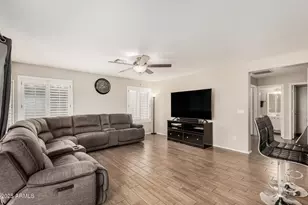 4616 E Summerhaven Dr, Phoenix, AZ 85044 - Photo 5