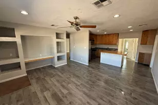 7727 W Medlock Dr, Glendale, AZ 85303 - Photo 3