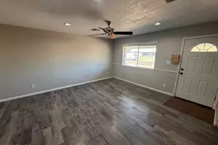 7727 W Medlock Dr, Glendale, AZ 85303 - Photo 5