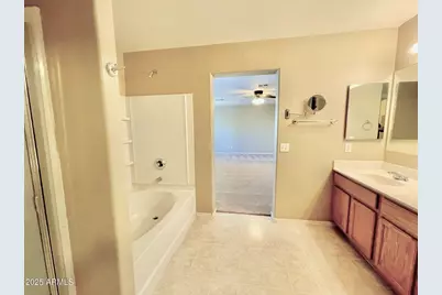 1704 E Renegade Trail, San Tan Valley, AZ 85143 - Photo 13