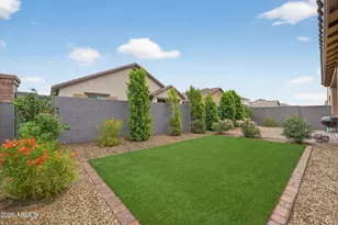 10218 W Piccadilly Rd, Avondale, AZ 85392 - Photo 27