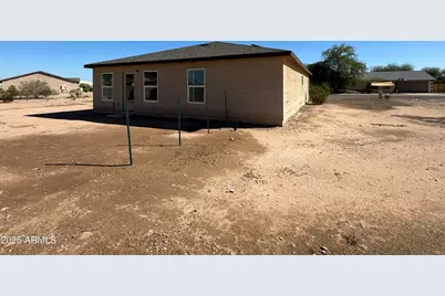 14058 S Avalon Road, Arizona City, AZ 85123 - Photo 11
