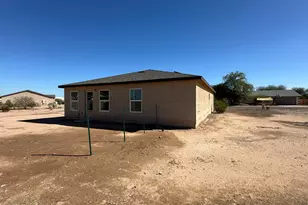 14058 S Avalon Rd, Arizona City, AZ 85123 - Photo 11