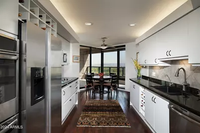 1040 E Osborn Road #1201, Phoenix, AZ 85014 - Photo 7