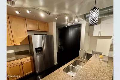 310 S 4th Street #907, Phoenix, AZ 85004 - Photo 9