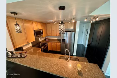 310 S 4th Street #907, Phoenix, AZ 85004 - Photo 5