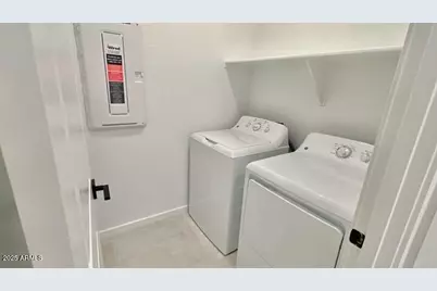 22376 W Monona Lane, Surprise, AZ 85387 - Photo 9