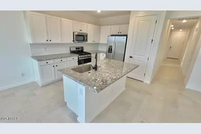 22376 W Monona Lane, Surprise, AZ 85387 - Photo 3