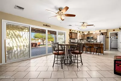 11138 W Hatcher Road, Sun City, AZ 85351 - Photo 17