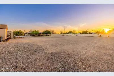 11138 W Hatcher Road, Sun City, AZ 85351 - Photo 49