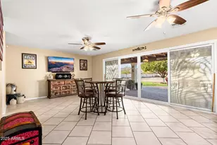 11138 W Hatcher Rd, Sun City, AZ 85351 - Photo 15