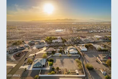 11138 W Hatcher Road, Sun City, AZ 85351 - Photo 59