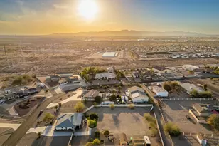 11138 W Hatcher Rd, Sun City, AZ 85351 - Photo 59