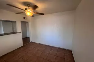 526 S Mesa Dr, Mesa, AZ 85210 - Photo 9