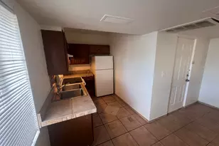 526 S Mesa Dr, Mesa, AZ 85210 - Photo 17