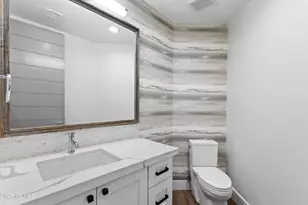 7130 E Belmont Ave, Paradise Valley, AZ 85253 - Photo 39