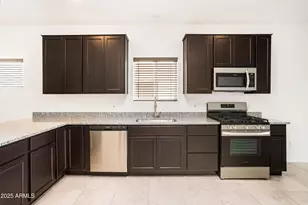 293 S Meadowood Ln, Sierra Vista, AZ 85635 - Photo 13