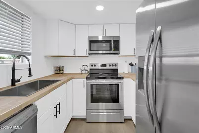 413 E Linda Lane #D, Gilbert, AZ 85234 - Photo 11