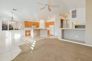 4527 E Sycamore Ct, Gilbert, AZ 85298 - Photo 9