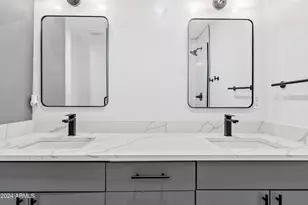 4034 E Moreland St, Phoenix, AZ 85008 - Photo 19