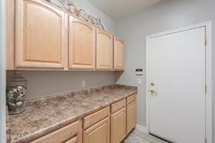 46092 W Dirk St, Maricopa, AZ 85139 - Photo 23
