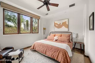 8300 E Dixileta Dr, Scottsdale, AZ 85266 - Photo 33