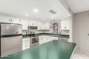 4810 W Laurel Ln, Glendale, AZ 85304 - Photo 13