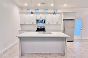 3000 N 37th St, Phoenix, AZ 85018 - Photo 3