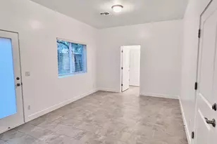 3000 N 37th St, Phoenix, AZ 85018 - Photo 5