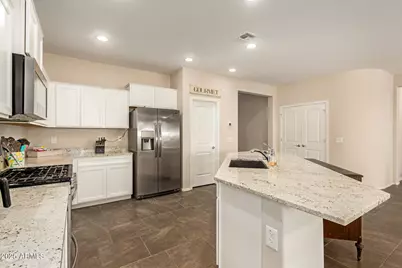 800 W Danish Red Trail, San Tan Valley, AZ 85143 - Photo 15