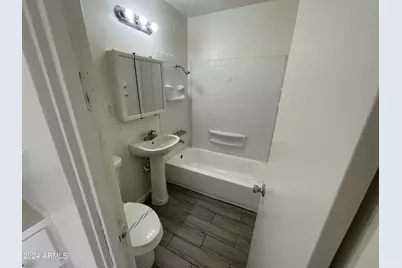 7210 N 55th Drive, Glendale, AZ 85301 - Photo 5