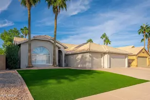 4154 E Rockledge Rd, Phoenix, AZ 85044 - Photo 3