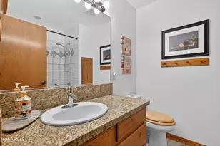 11990 Glodia Dr, Flagstaff, AZ 86004 - Photo 33