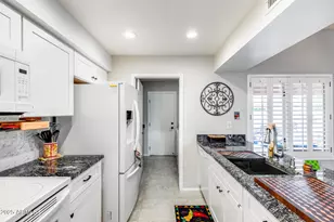 18424 N Spanish Garden Dr, Sun City West, AZ 85375 - Photo 15