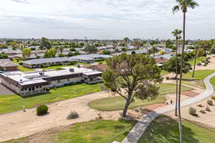 10416 W Prairie Hills Cir, Sun City, AZ 85351 - Photo 27