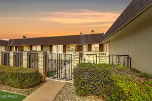 10416 W Prairie Hills Cir, Sun City, AZ 85351 - Photo 1