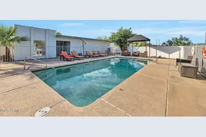 4231 N 13th Place #110, Phoenix, AZ 85014 - Photo 9