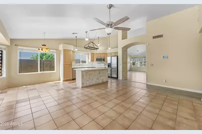 10763 W Runion Drive, Peoria, AZ 85373 - Photo 15