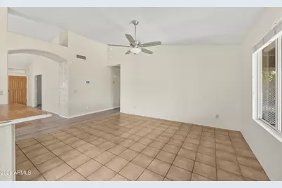 10763 W Runion Drive, Peoria, AZ 85373 - Photo 9