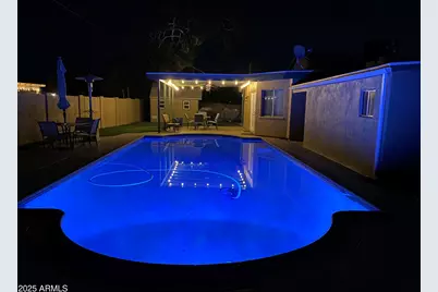 8742 E Berridge Lane, Scottsdale, AZ 85250 - Photo 11