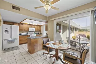 10509 W Roundelay Cir, Sun City, AZ 85351 - Photo 9