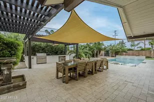 225 W Orchid Ln, Phoenix, AZ 85021 - Photo 61