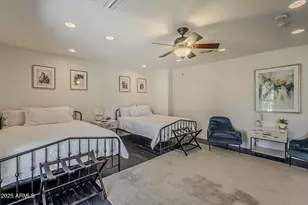 225 W Orchid Ln, Phoenix, AZ 85021 - Photo 45