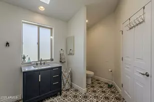 225 W Orchid Ln, Phoenix, AZ 85021 - Photo 51