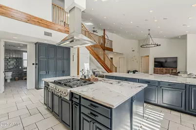 225 W Orchid Lane, Phoenix, AZ 85021 - Photo 13