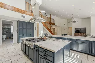 225 W Orchid Ln, Phoenix, AZ 85021 - Photo 13