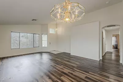 5153 W Topeka Drive, Glendale, AZ 85308 - Photo 9