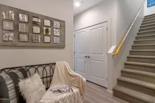 2015 N 50th St, Phoenix, AZ 85008 - Photo 3