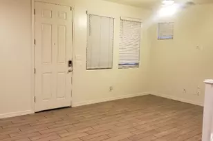 5750 W Raymond St, Phoenix, AZ 85043 - Photo 11